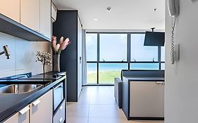 Bhs Flat A Beira Mar 2203